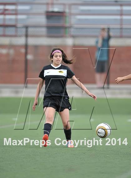 Thumbnail 3 in Rock Canyon vs. Prairie View (CHSAA 5A 1st Round) photogallery.