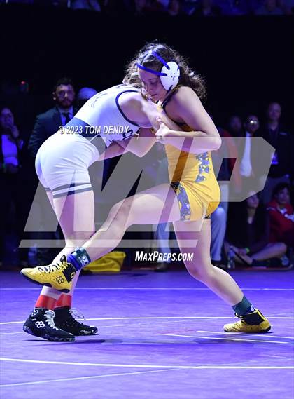 Thumbnail 1 in UIL 6A State Championships 120 lb - 138 lb Finals photogallery.