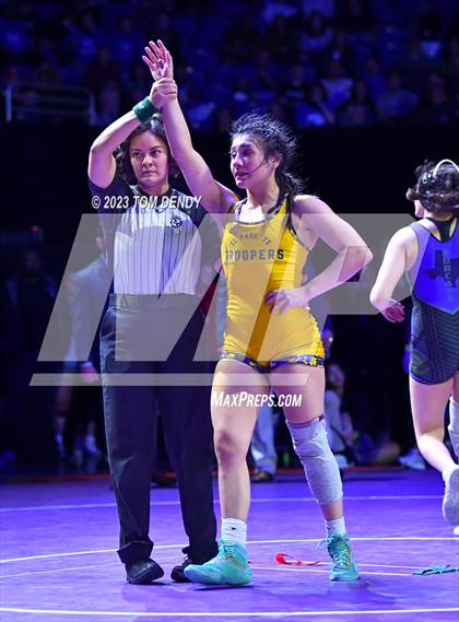 Thumbnail 1 in UIL 6A State Championships 120 lb - 138 lb Finals photogallery.