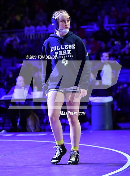 Thumbnail 1 in UIL 6A State Championships 120 lb - 138 lb Finals photogallery.