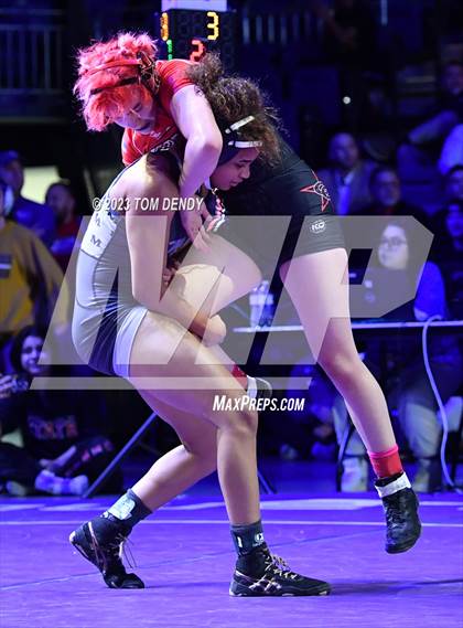 Thumbnail 2 in UIL 6A State Championships 120 lb - 138 lb Finals photogallery.