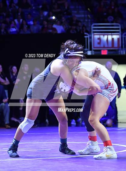 Thumbnail 2 in UIL 6A State Championships 120 lb - 138 lb Finals photogallery.