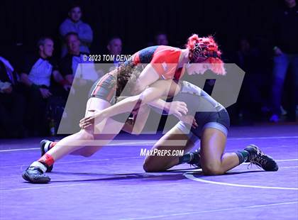 Thumbnail 1 in UIL 6A State Championships 120 lb - 138 lb Finals photogallery.