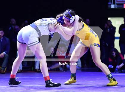 Thumbnail 2 in UIL 6A State Championships 120 lb - 138 lb Finals photogallery.