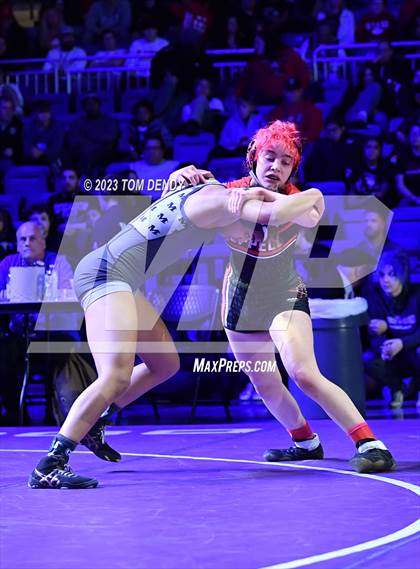 Thumbnail 1 in UIL 6A State Championships 120 lb - 138 lb Finals photogallery.