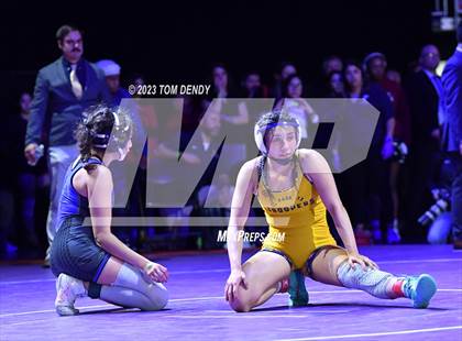 Thumbnail 1 in UIL 6A State Championships 120 lb - 138 lb Finals photogallery.