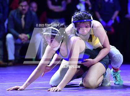 Thumbnail 1 in UIL 6A State Championships 120 lb - 138 lb Finals photogallery.
