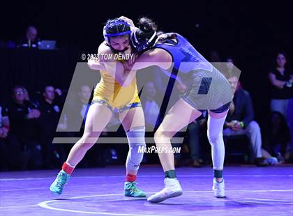 Thumbnail 2 in UIL 6A State Championships 120 lb - 138 lb Finals photogallery.