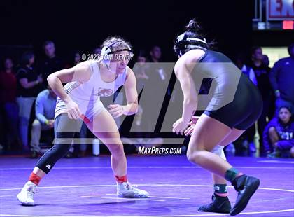 Thumbnail 2 in UIL 6A State Championships 120 lb - 138 lb Finals photogallery.