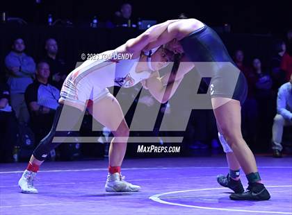 Thumbnail 1 in UIL 6A State Championships 120 lb - 138 lb Finals photogallery.