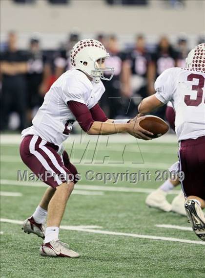 Thumbnail 2 in Plano vs. Trinity (Texas 5A Region I Playoffs) photogallery.