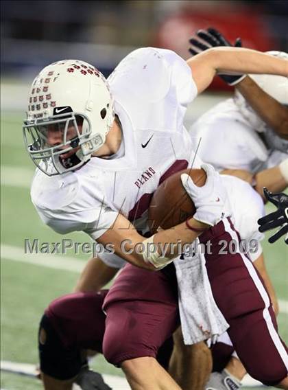 Thumbnail 3 in Plano vs. Trinity (Texas 5A Region I Playoffs) photogallery.