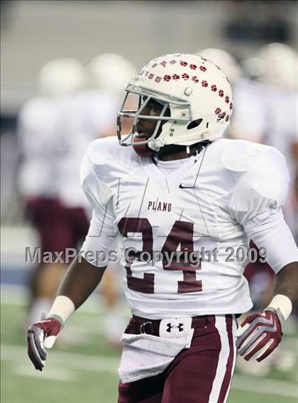 Thumbnail 2 in Plano vs. Trinity (Texas 5A Region I Playoffs) photogallery.