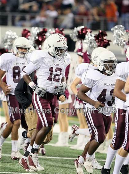 Thumbnail 2 in Plano vs. Trinity (Texas 5A Region I Playoffs) photogallery.