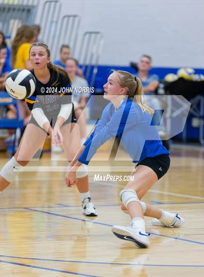 Thumbnail 2 in Leo @ Fort Wayne Blackhawk Christian photogallery.