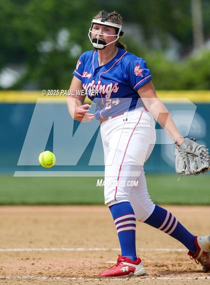 Thumbnail 2 in South Williamsport vs. Williams Valley (PIAA Class 2A Semifinal) photogallery.