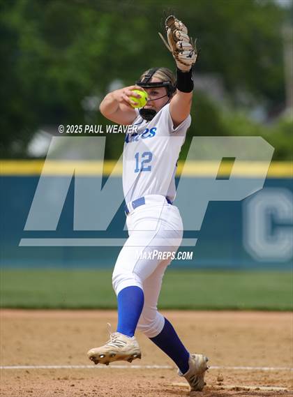Thumbnail 3 in South Williamsport vs. Williams Valley (PIAA Class 2A Semifinal) photogallery.
