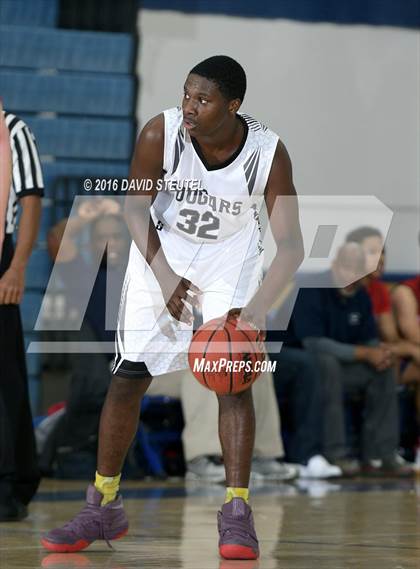 Thumbnail 3 in Pleasant Grove vs. Weston Ranch (St. Hope Elite Classic) photogallery.