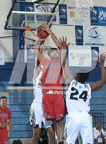 Thumbnail 2 in Pleasant Grove vs. Weston Ranch (St. Hope Elite Classic) photogallery.