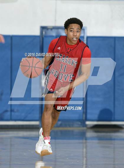 Thumbnail 3 in Pleasant Grove vs. Weston Ranch (St. Hope Elite Classic) photogallery.