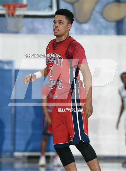 Thumbnail 2 in Pleasant Grove vs. Weston Ranch (St. Hope Elite Classic) photogallery.