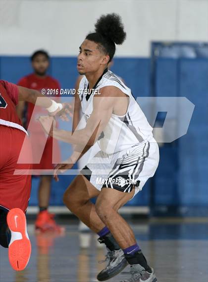 Thumbnail 1 in Pleasant Grove vs. Weston Ranch (St. Hope Elite Classic) photogallery.