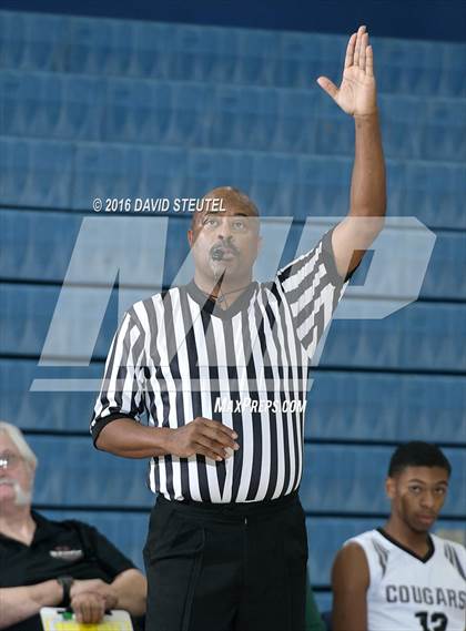 Thumbnail 3 in Pleasant Grove vs. Weston Ranch (St. Hope Elite Classic) photogallery.
