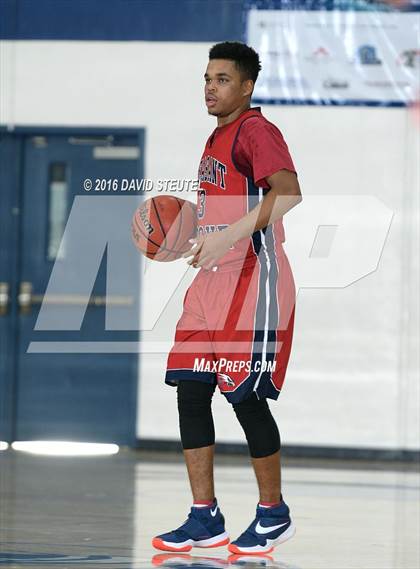 Thumbnail 2 in Pleasant Grove vs. Weston Ranch (St. Hope Elite Classic) photogallery.