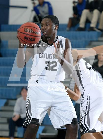Thumbnail 3 in Pleasant Grove vs. Weston Ranch (St. Hope Elite Classic) photogallery.