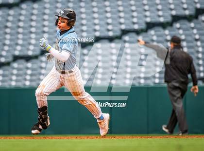 Thumbnail 3 in Fullerton vs. Villa Park photogallery.