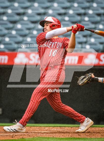 Thumbnail 1 in Fullerton vs. Villa Park photogallery.