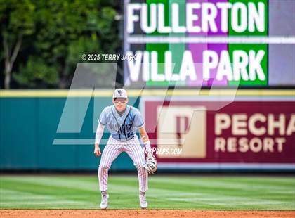 Thumbnail 2 in Fullerton vs. Villa Park photogallery.