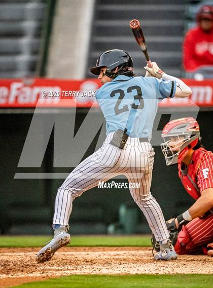 Thumbnail 1 in Fullerton vs. Villa Park photogallery.