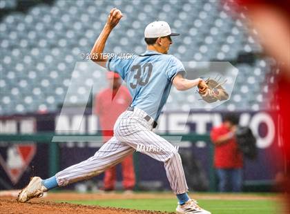 Thumbnail 3 in Fullerton vs. Villa Park photogallery.