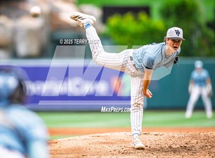 Thumbnail 1 in Fullerton vs. Villa Park photogallery.