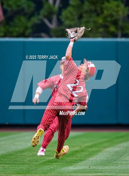 Thumbnail 1 in Fullerton vs. Villa Park photogallery.