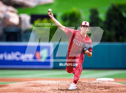 Thumbnail 2 in Fullerton vs. Villa Park photogallery.