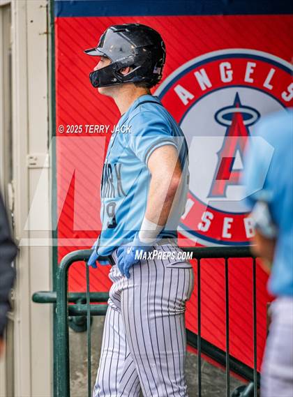 Thumbnail 1 in Fullerton vs. Villa Park photogallery.