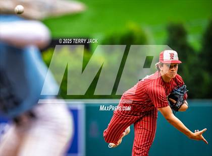 Thumbnail 3 in Fullerton vs. Villa Park photogallery.