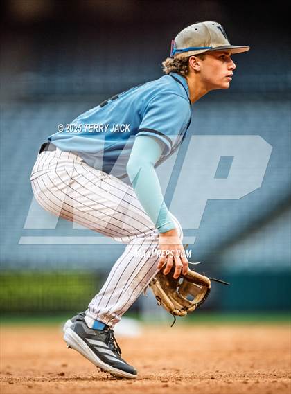 Thumbnail 1 in Fullerton vs. Villa Park photogallery.