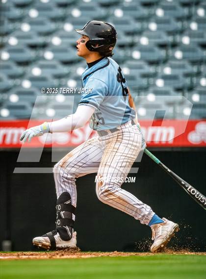 Thumbnail 2 in Fullerton vs. Villa Park photogallery.