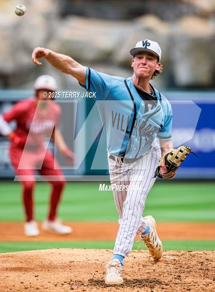 Thumbnail 2 in Fullerton vs. Villa Park photogallery.