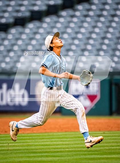 Thumbnail 2 in Fullerton vs. Villa Park photogallery.