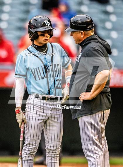 Thumbnail 3 in Fullerton vs. Villa Park photogallery.