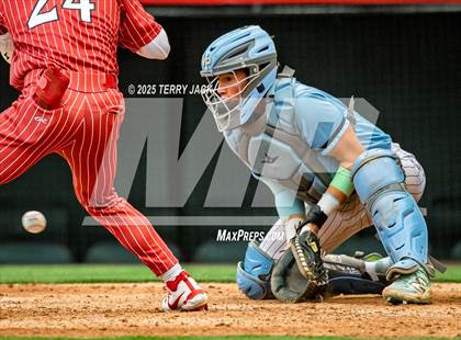 Thumbnail 1 in Fullerton vs. Villa Park photogallery.