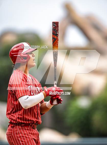 Thumbnail 1 in Fullerton vs. Villa Park photogallery.