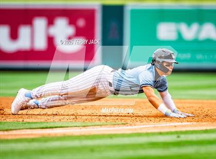Thumbnail 3 in Fullerton vs. Villa Park photogallery.