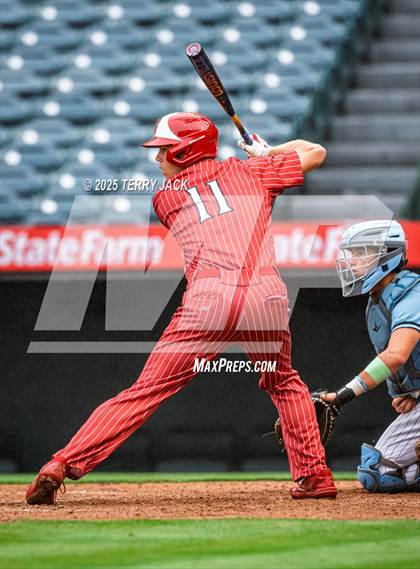 Thumbnail 1 in Fullerton vs. Villa Park photogallery.