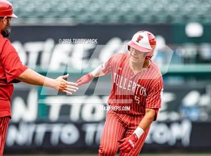 Thumbnail 3 in Fullerton vs. Villa Park photogallery.