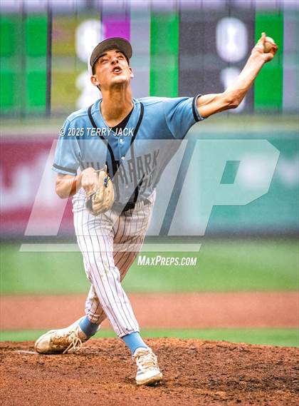 Thumbnail 2 in Fullerton vs. Villa Park photogallery.